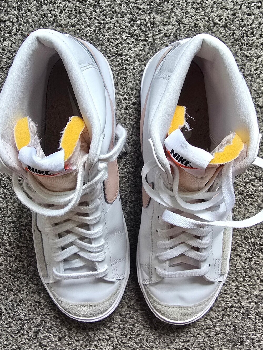 Nike Blazer Mid '77 Vintage White Pink Oxford Sneakers Size 9.5 - Picture 10 of 12